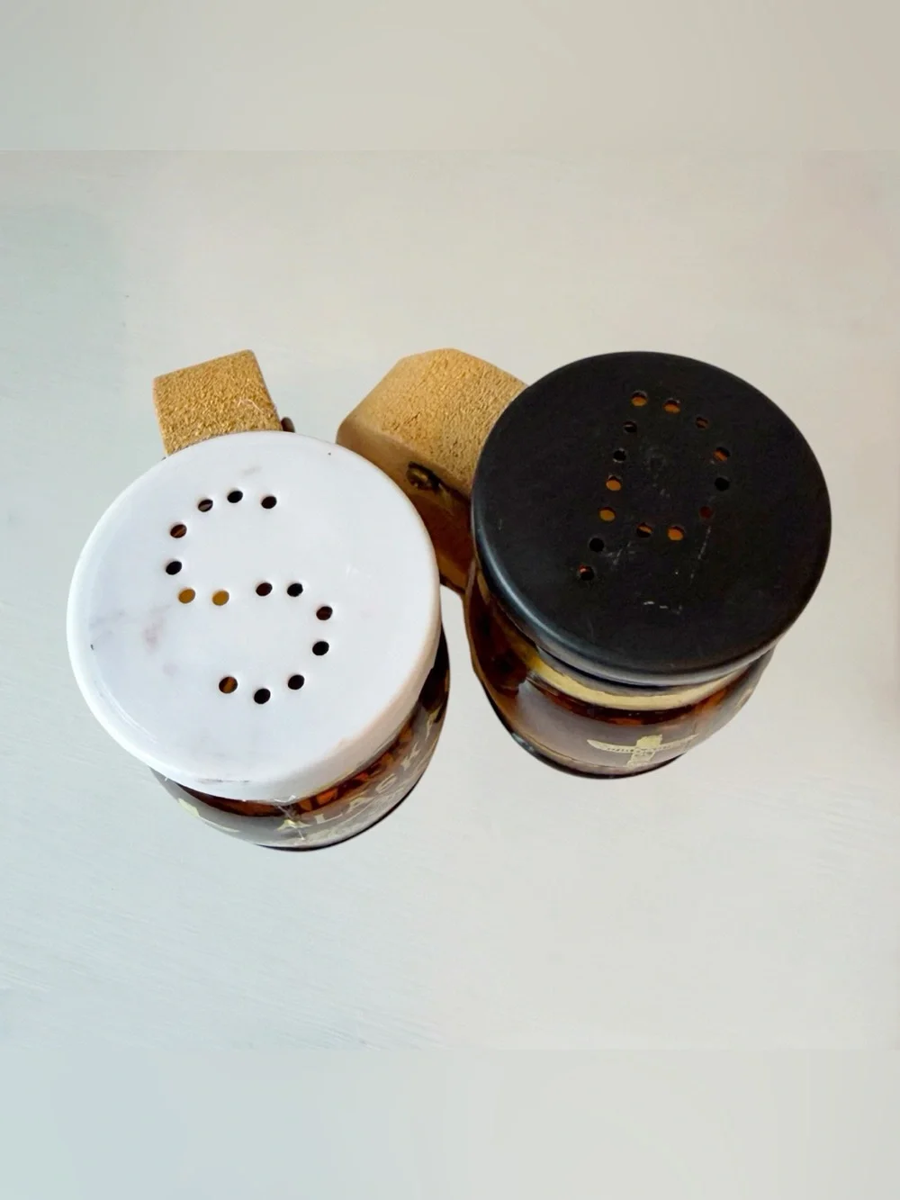 Vintage Alaska souvenir salt & pepper shakers. Made in Taiwan